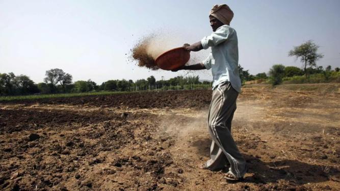 L’Iran inasprisce le normative sul transito nello Stretto, attirando l’attenzione del mercato sulla spedizione di fertilizzanti